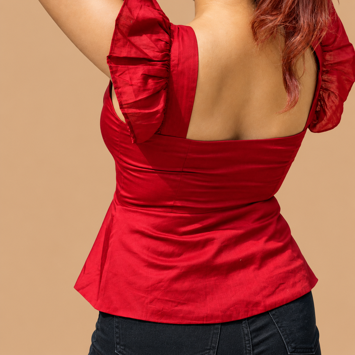 Marienne Top | Crisscross Tie-up front